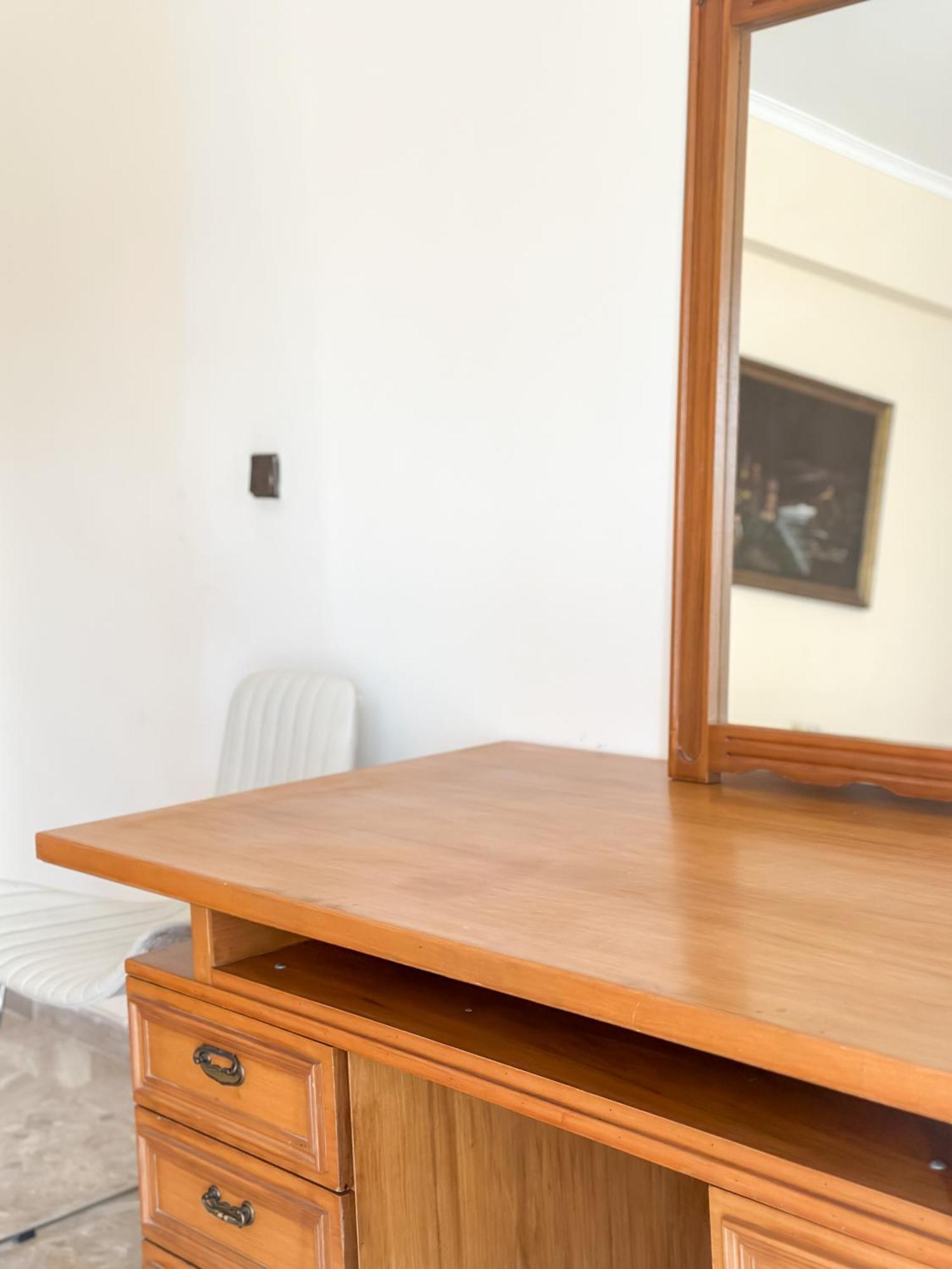 Vintage Flat Axd Alexandroupoli